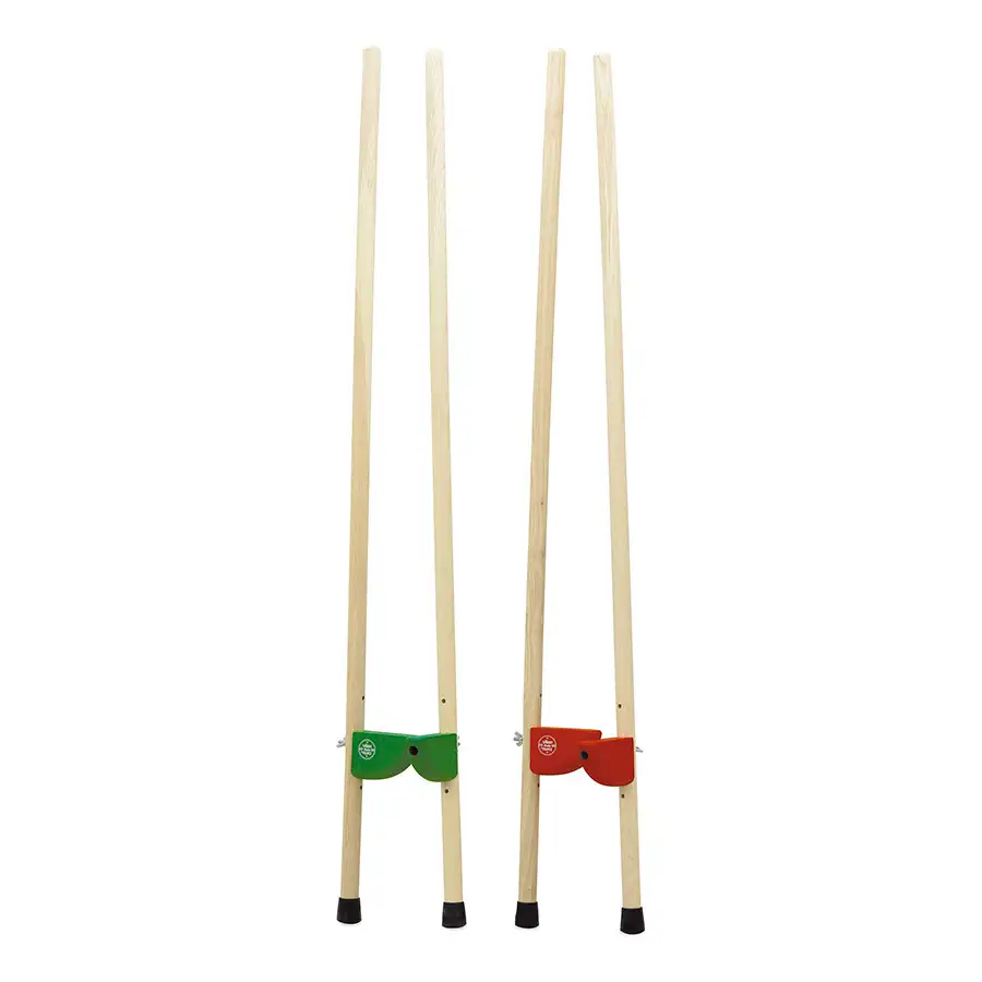 Echasses à main en bois