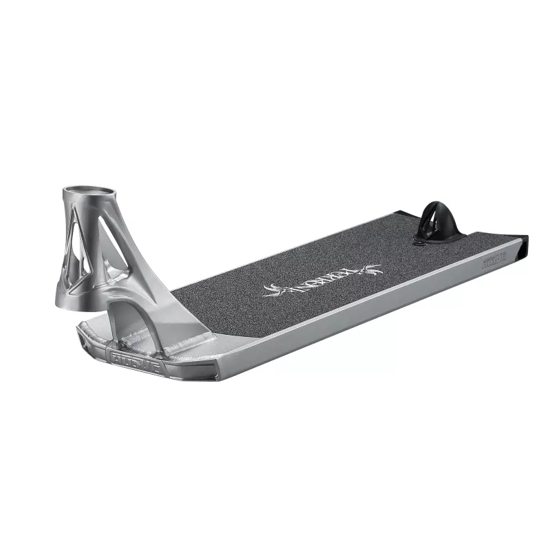 Deck Blunt AOS V6 Jonathan Perroni noir mat avec signature graphique, concave et conçu pour le freestyle technique.