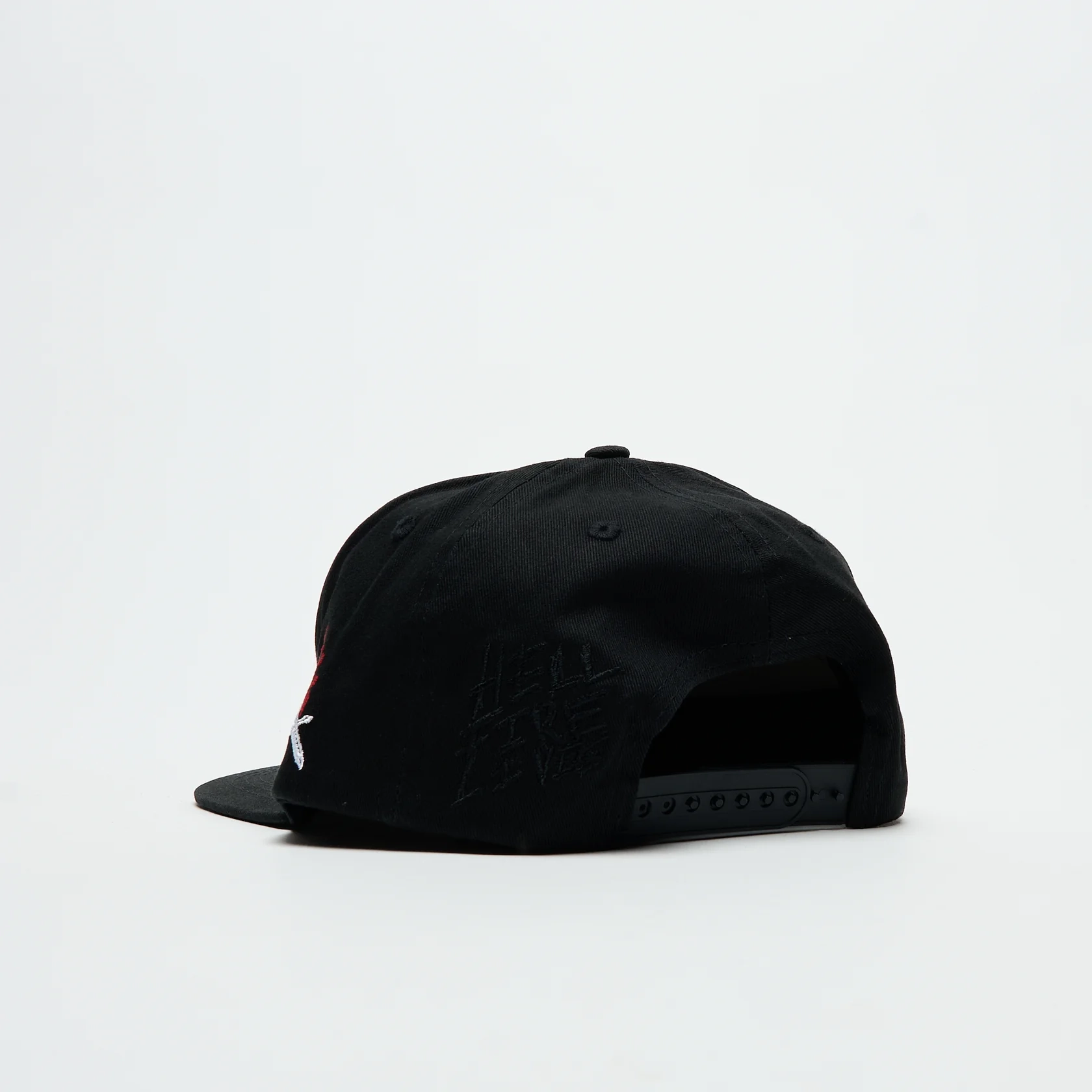 Santa_Cruz_-_Cap_St_Hellfire_Club_Snapback_Structured_Black_4